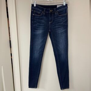 Two by Vince Camuto: Dark Wash Skinny Jean, Size 25